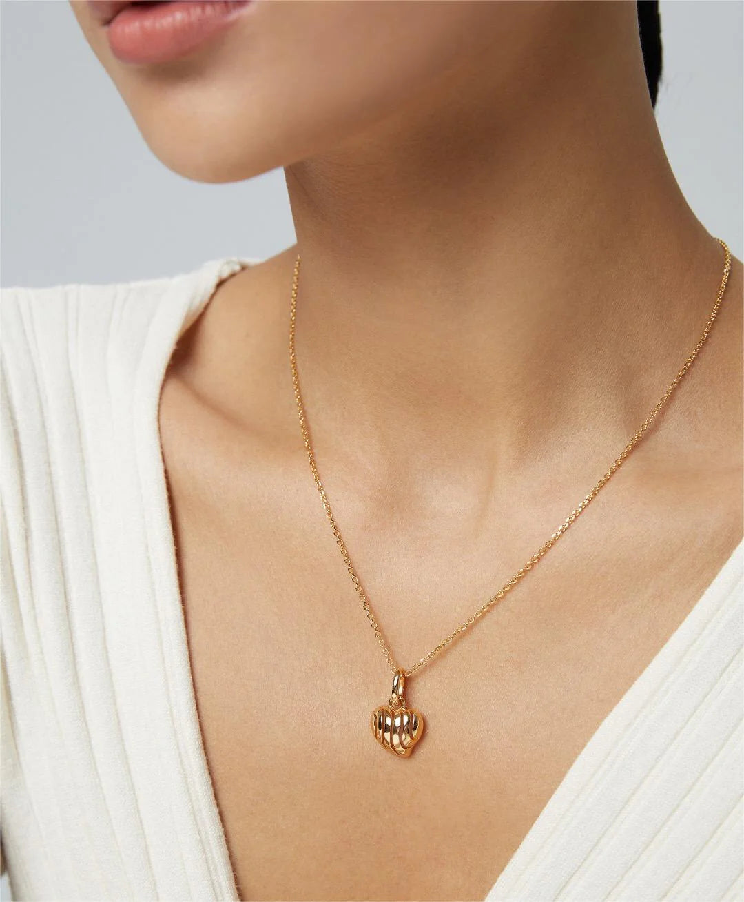 Simple Love Three-Dimensional Hollow Necklace