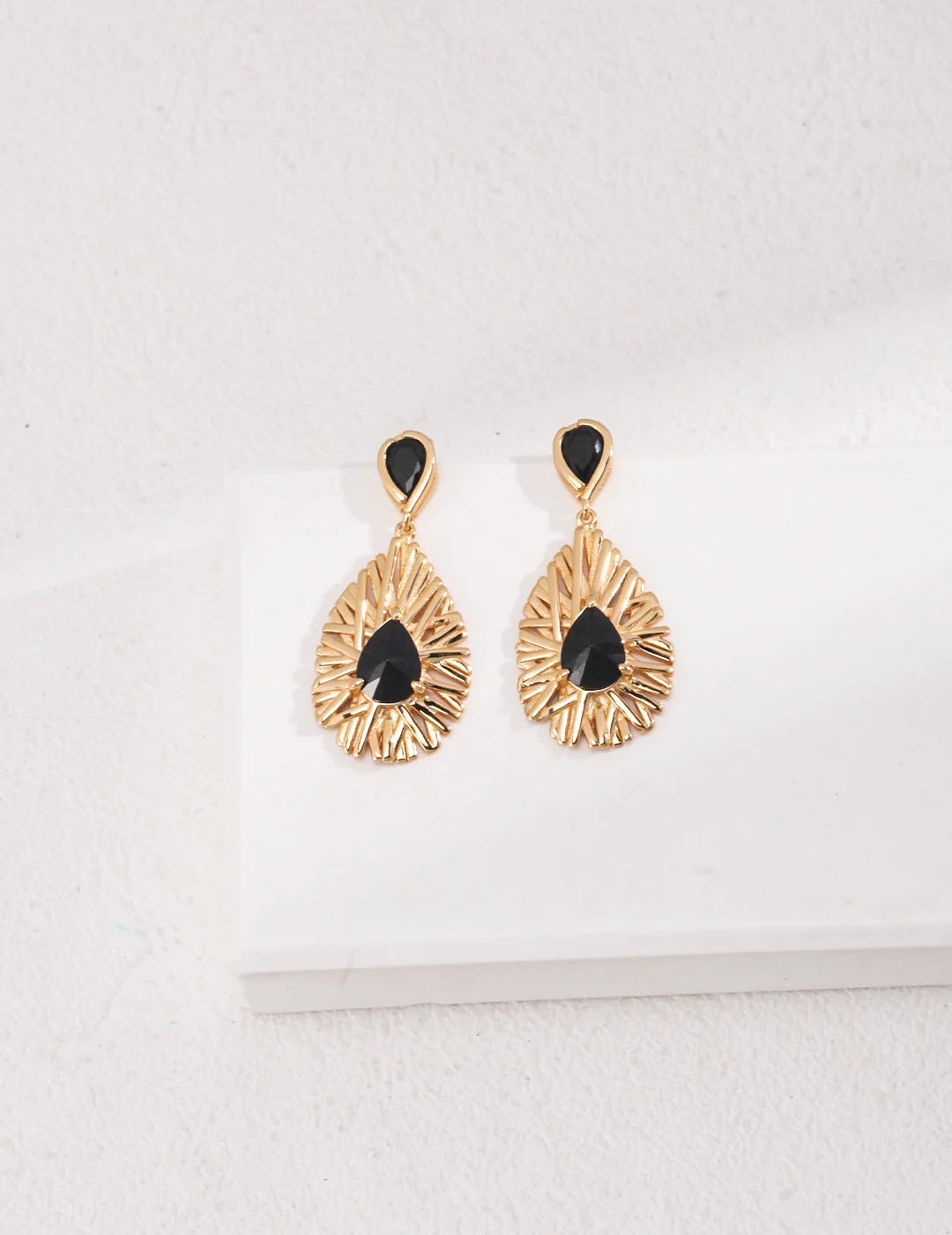 Palace Style Black Zircon Earrings